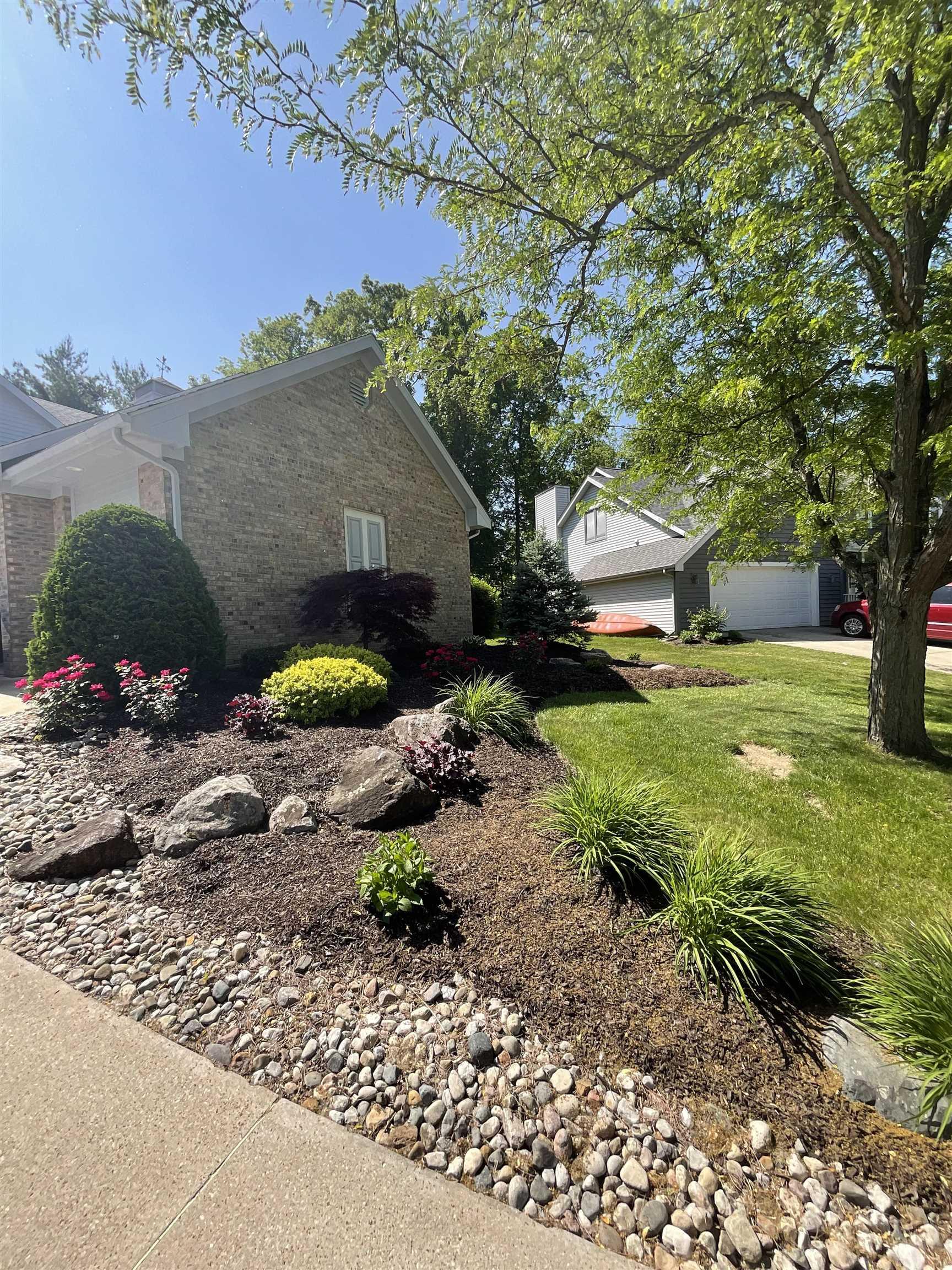 11134 Spring Pond Cove Fort Wayne, IN 46845 - Photo 4 of 28