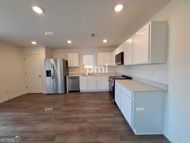 $1,649 | 176 Kinsale Drive, Macon, GA 31206