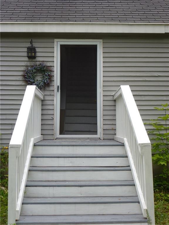 91 North Berwick Road Wells, ME 04090 - Photo 5 of 18 Front steps.