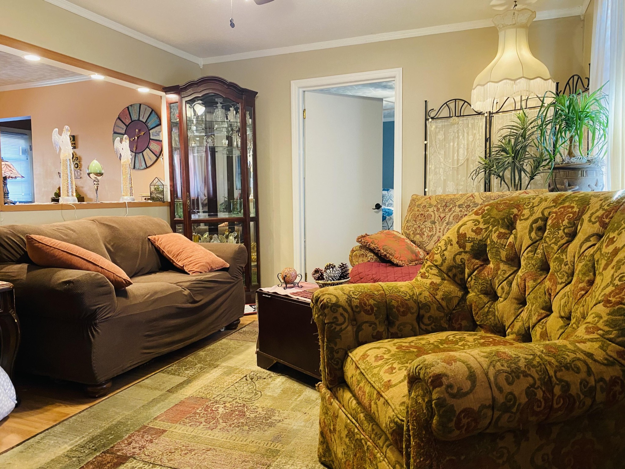 725 Durkee Road Southeast Cleveland, TN 37323 - Photo 5 of 24 a living room with furniture and a chandelier