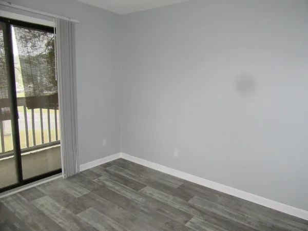 $1,050 | 10174 Beach Drive Southwest, Unit 206, Calabash, NC 28467