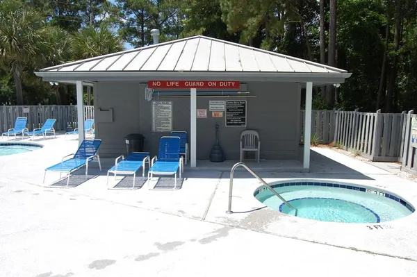 $1,050 | 10174 Beach Drive Southwest, Unit 206, Calabash, NC 28467