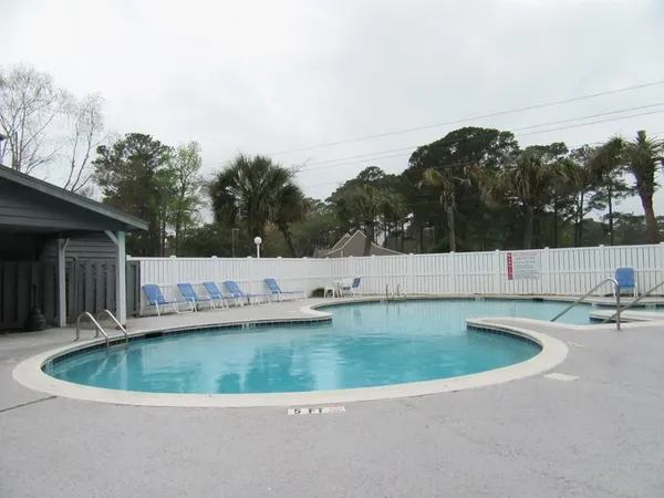 $1,050 | 10174 Beach Drive Southwest, Unit 206, Calabash, NC 28467