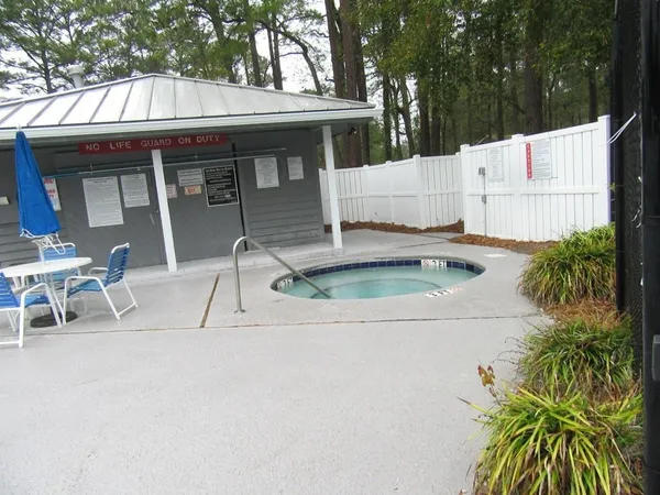 $1,050 | 10174 Beach Drive Southwest, Unit 206, Calabash, NC 28467