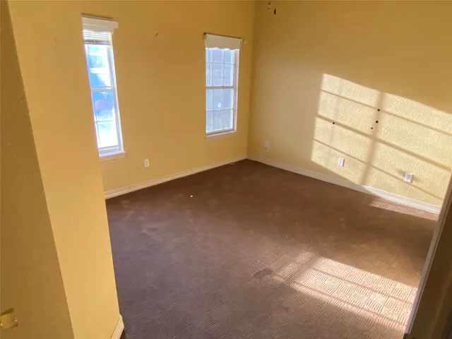 $340,400 | 127 Indian Warrior Trail, Lake Jackson, TX 77566