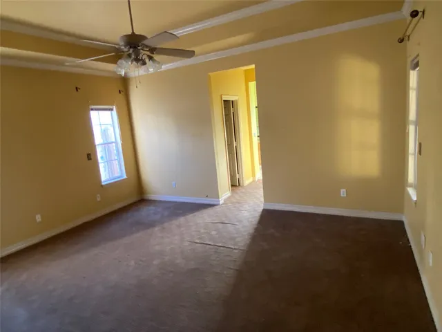 $340,400 | 127 Indian Warrior Trail, Lake Jackson, TX 77566