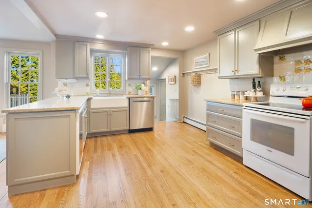 $1,295,000 | 18 Cloverly Circle, Norwalk, CT 06855