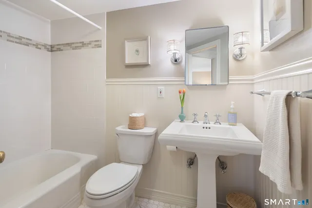 $1,295,000 | 18 Cloverly Circle, Norwalk, CT 06855