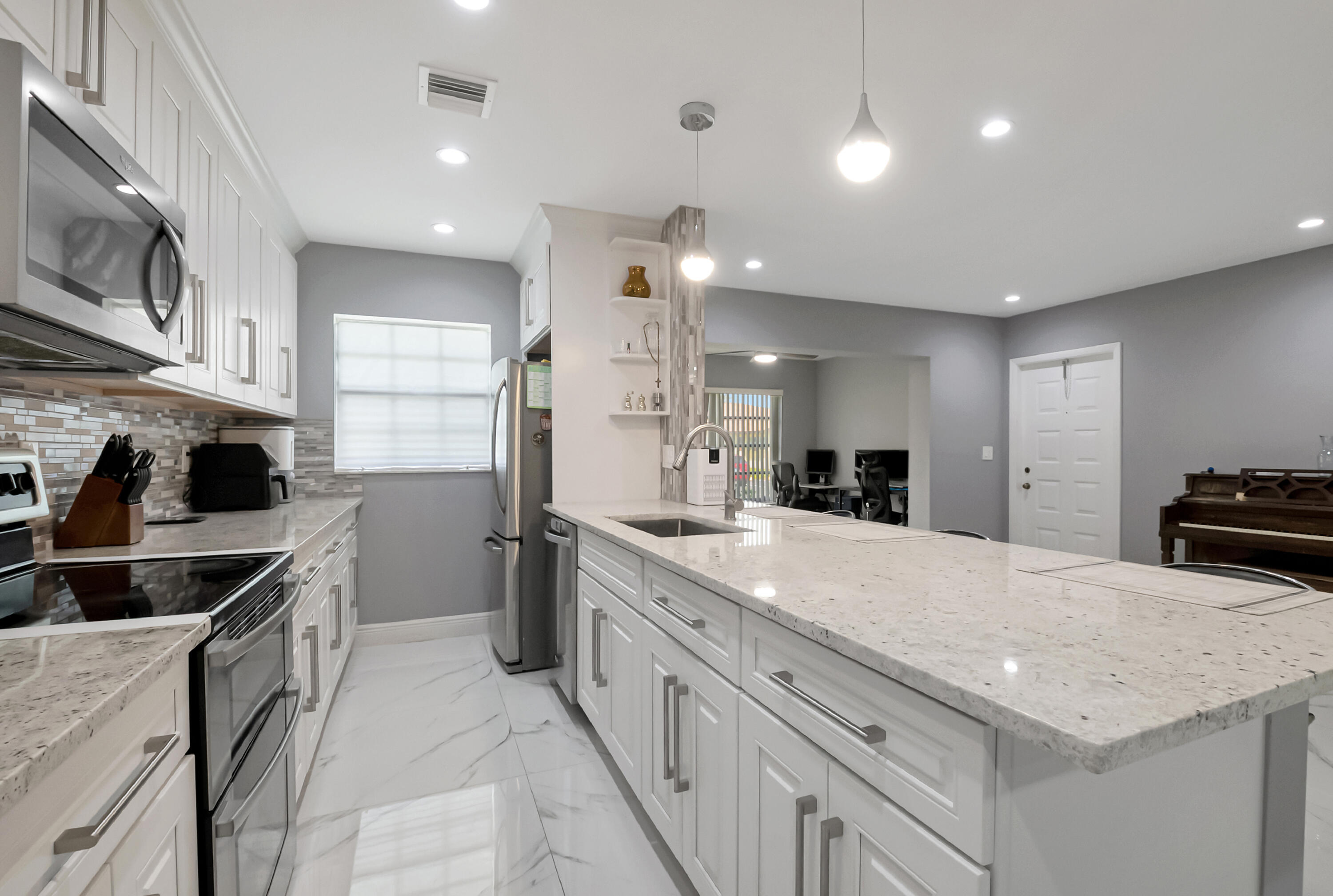 14010 Nesting Way Delray Beach, FL 33484 - Photo 5 of 43 20-print-DSC_7949