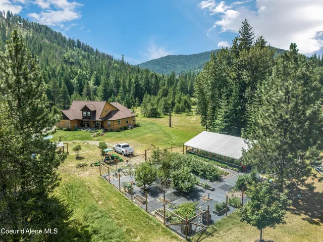 $1,550,000 | 88 Fenway Drive, Sagle, ID 83860
