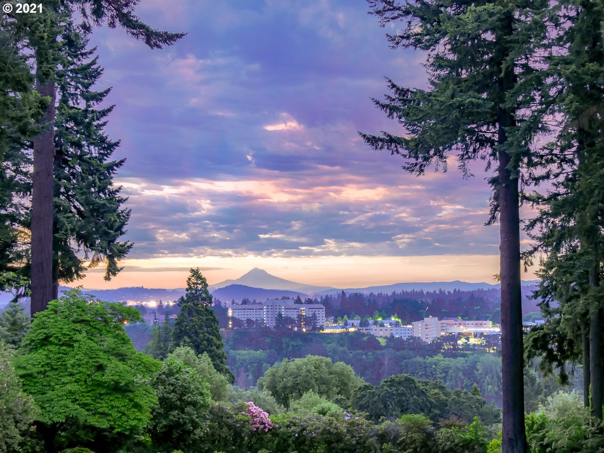 404 Southwest Edgecliff Road Portland, OR 97219 - Photo 31 of 32 Gallery Image 31