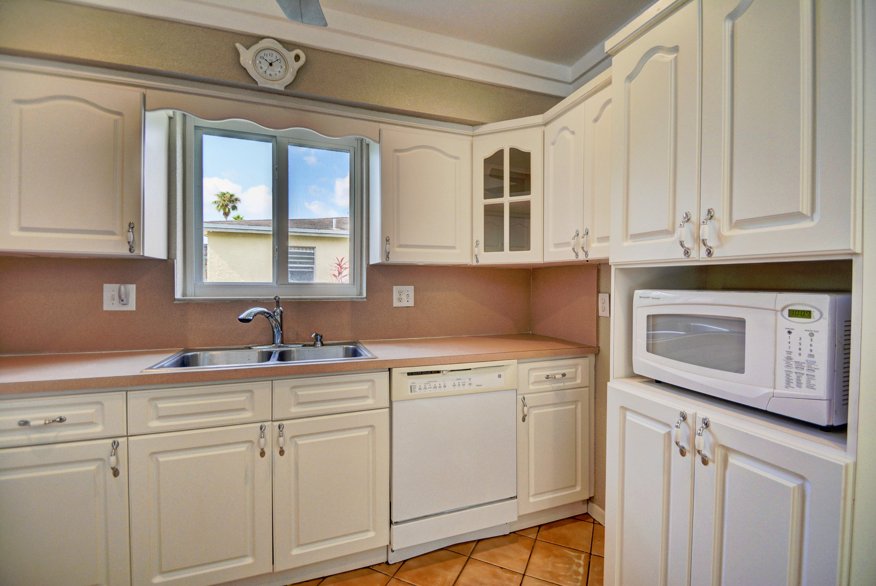 22060 Aquila Street Boca Raton, FL 33428 - Photo 5 of 21 DSC_0904_5_6_7_8