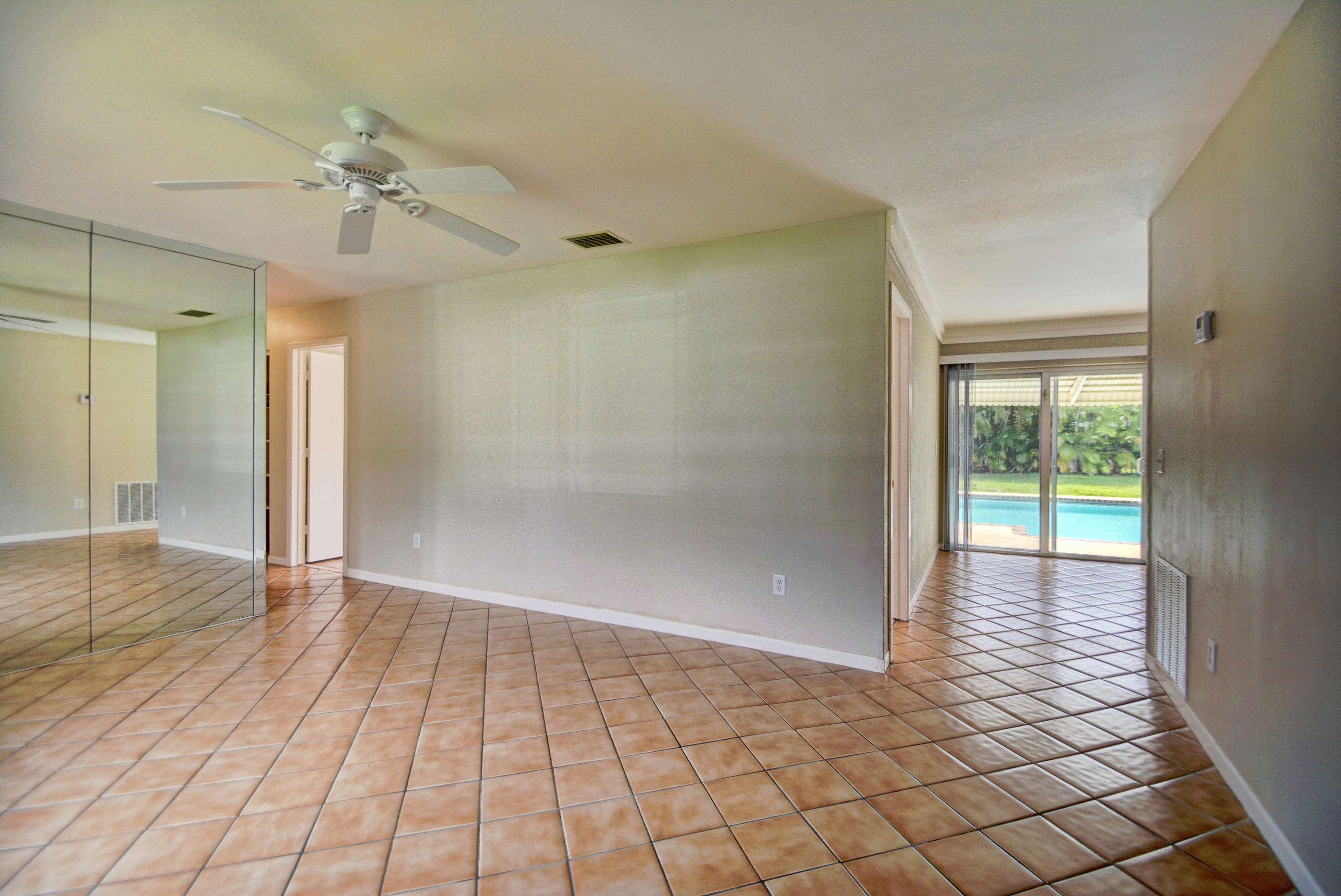 22060 Aquila Street Boca Raton, FL 33428 - Photo 10 of 21 DSC_0919_20_21_22_23