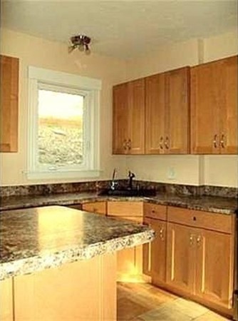 66 Beaconsfield Road Worcester, MA 01602 - Photo 4 of 20
