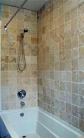 66 Beaconsfield Road Worcester, MA 01602 - Photo 9 of 20