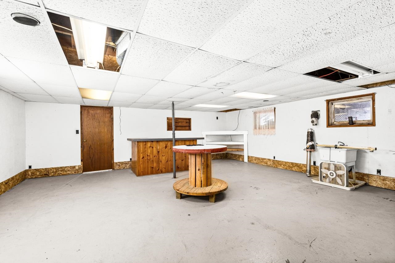 4108 Fayre Road Duluth, MN 55803 - Photo 36 of 72 Family Room/Laundry