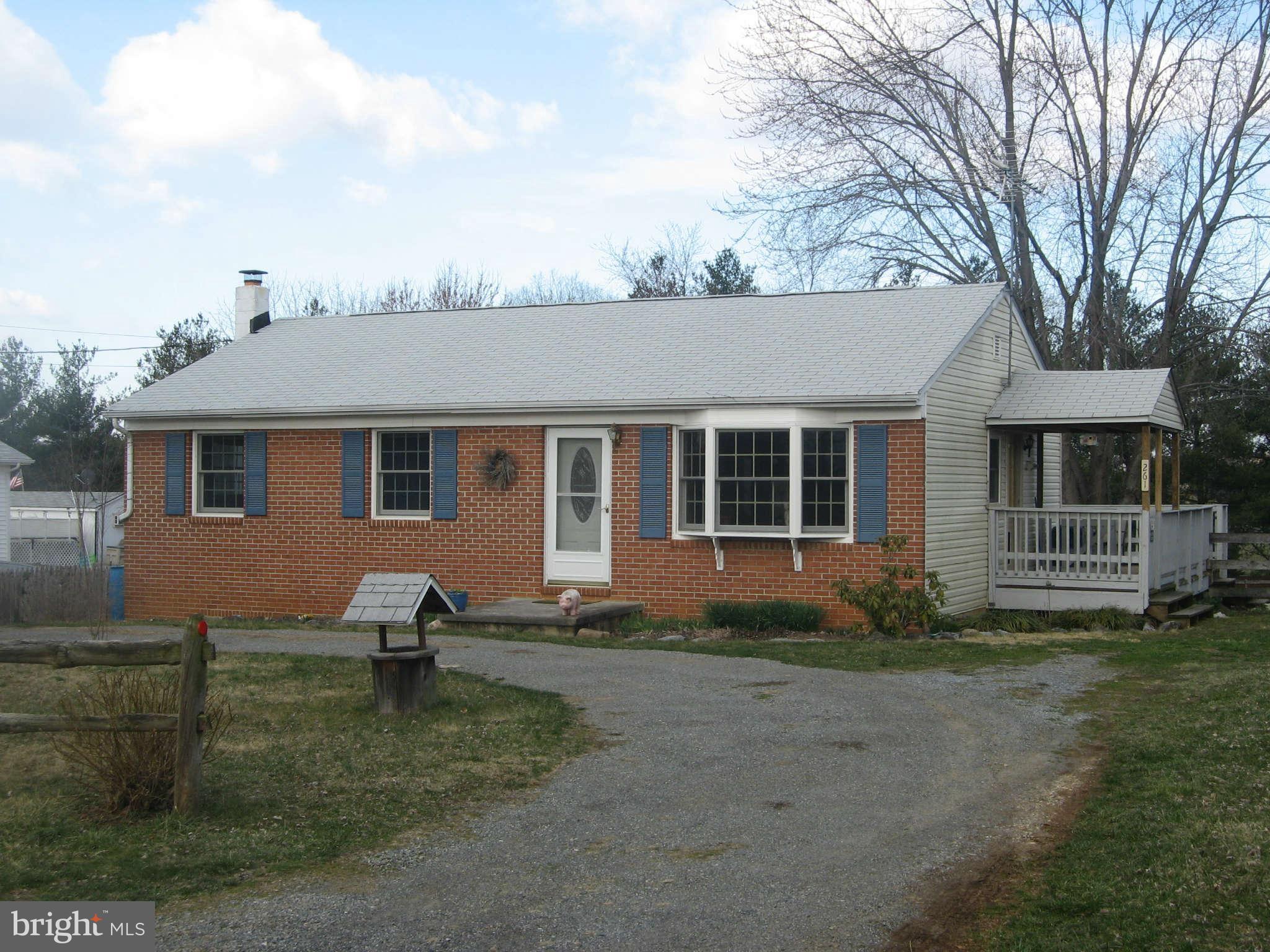 Exterior (Front)