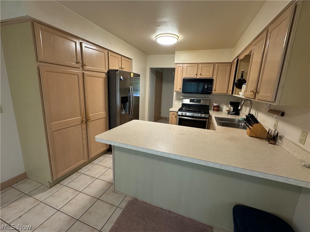 1717 Stillwagon Road Niles, OH 44446 - Photo 11 of 42 Kitchen in the In-Law Suite