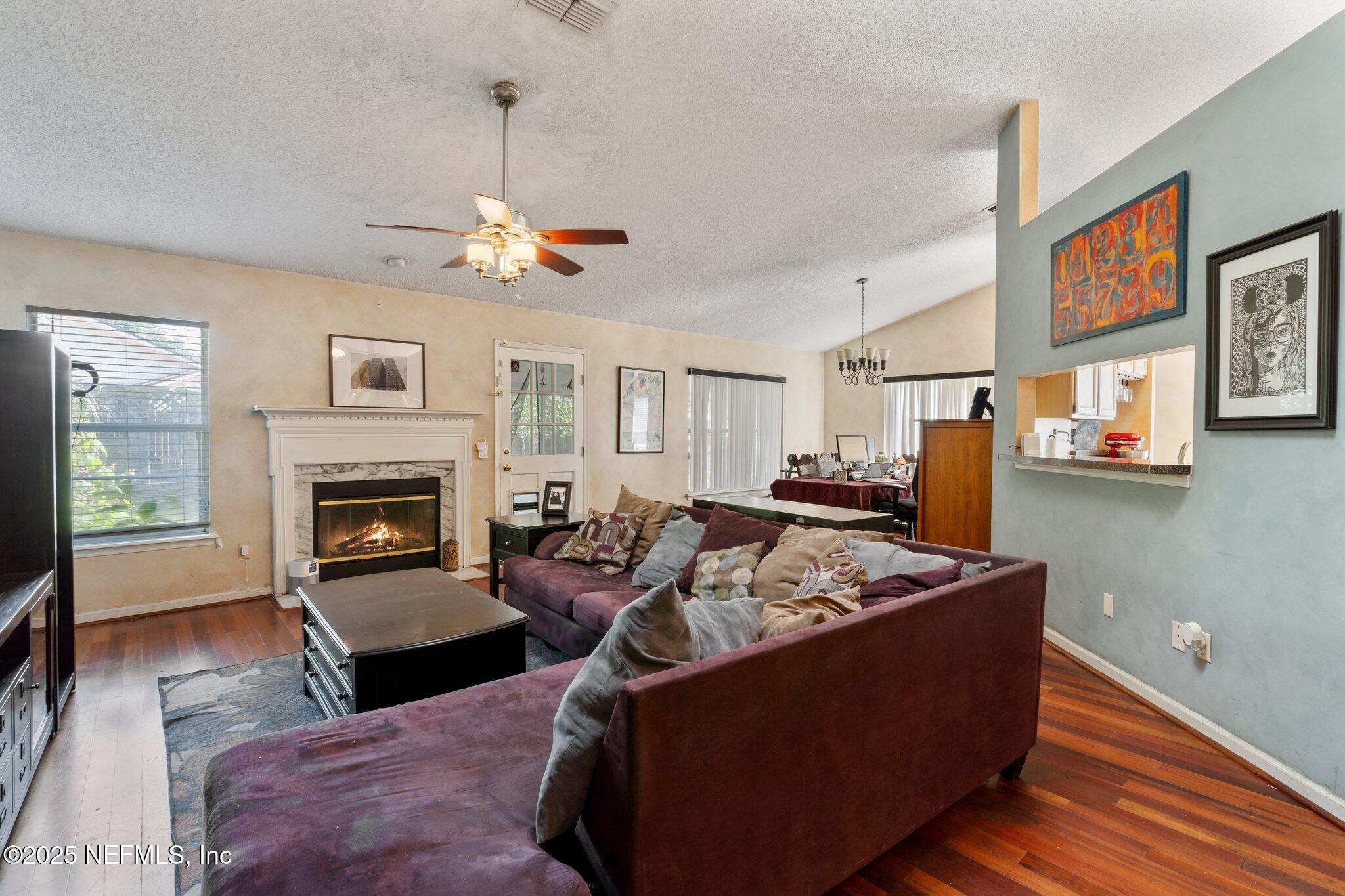 8433 Rockridge Drive Jacksonville, FL 32244 - Photo 7 of 12 20-web-or-mls-DSC08453