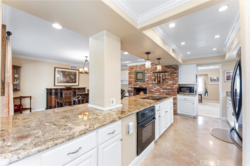 3214 Dakota Avenue Costa Mesa, CA 92626 - Photo 16 of 32 Plenty of counter space