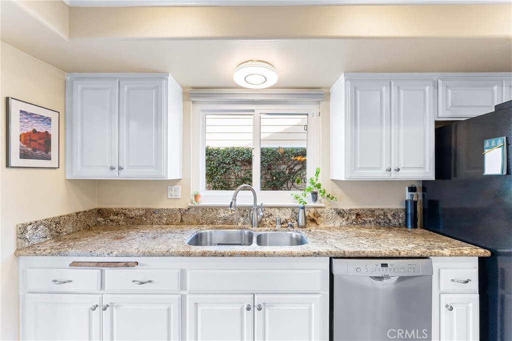 3214 Dakota Avenue Costa Mesa, CA 92626 - Photo 17 of 32