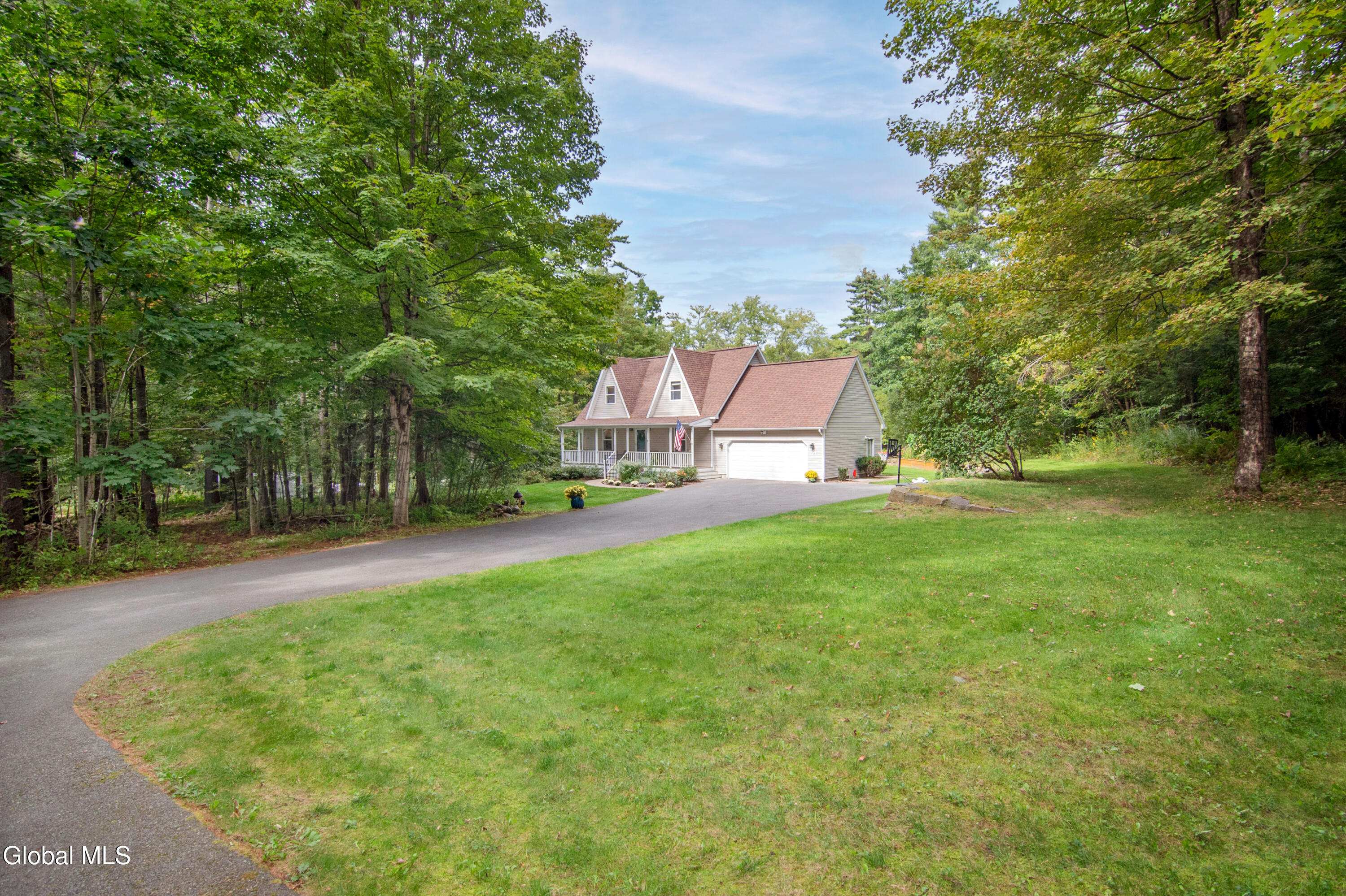 954 Murray Road Greenfield, NY 12850 - Photo 3 of 58 photo_002