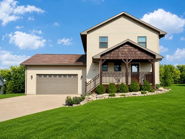 $389,900 | 709 East Street, Clinton, WI 53525
