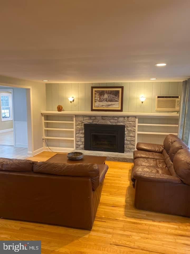 29 Blythewood Road Doylestown, PA 18901 - Photo 2 of 32