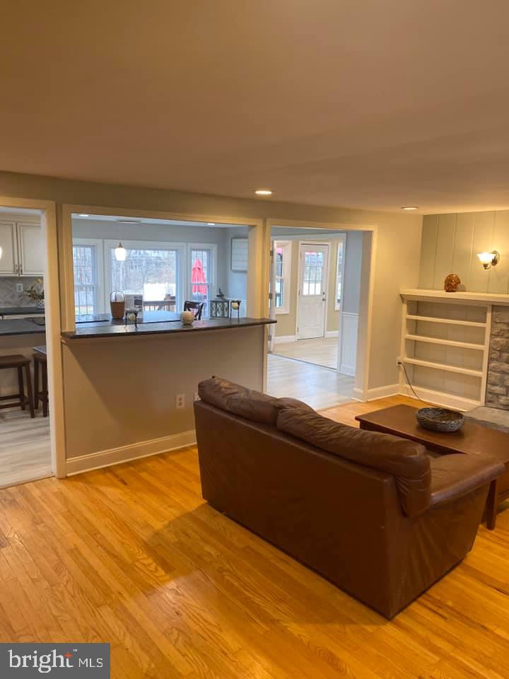 29 Blythewood Road Doylestown, PA 18901 - Photo 5 of 32