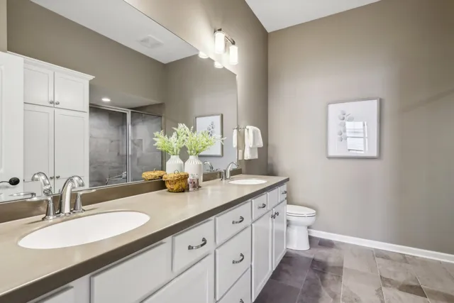 $679,900 | 1388 Prairie Creek Boulevard, Unit 12, Oconomowoc, WI 53066