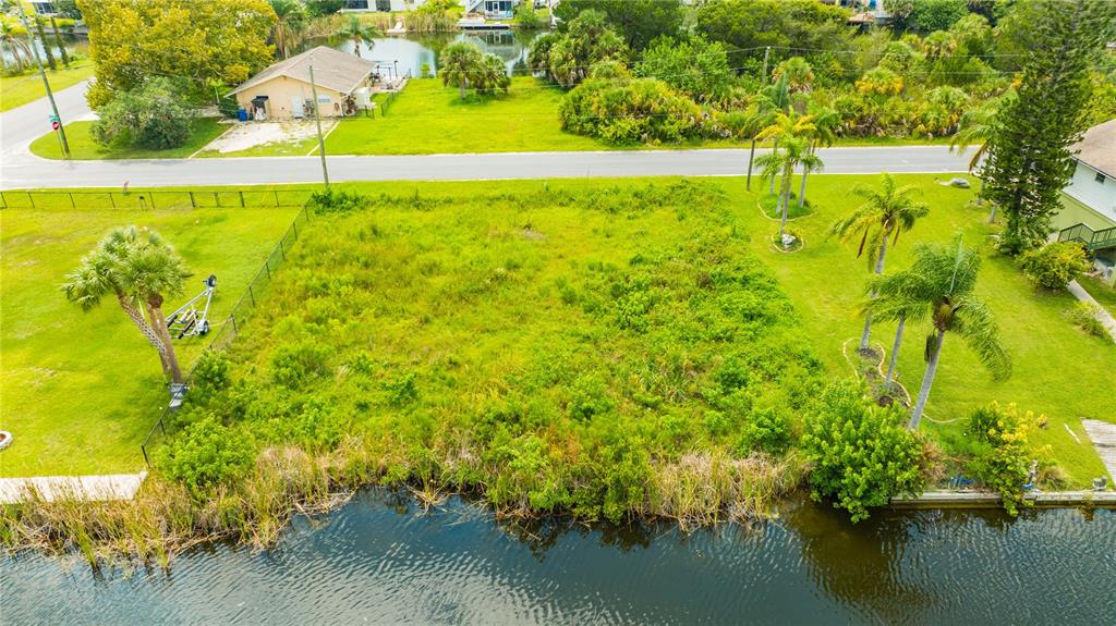 3326 Fernleaf Drive Hernando Beach, FL 34607 - Photo 10 of 36
