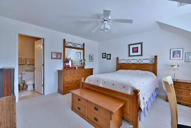 $319,900 | 5 Willow Parkway, Unit 5, Buffalo Grove, IL 60089