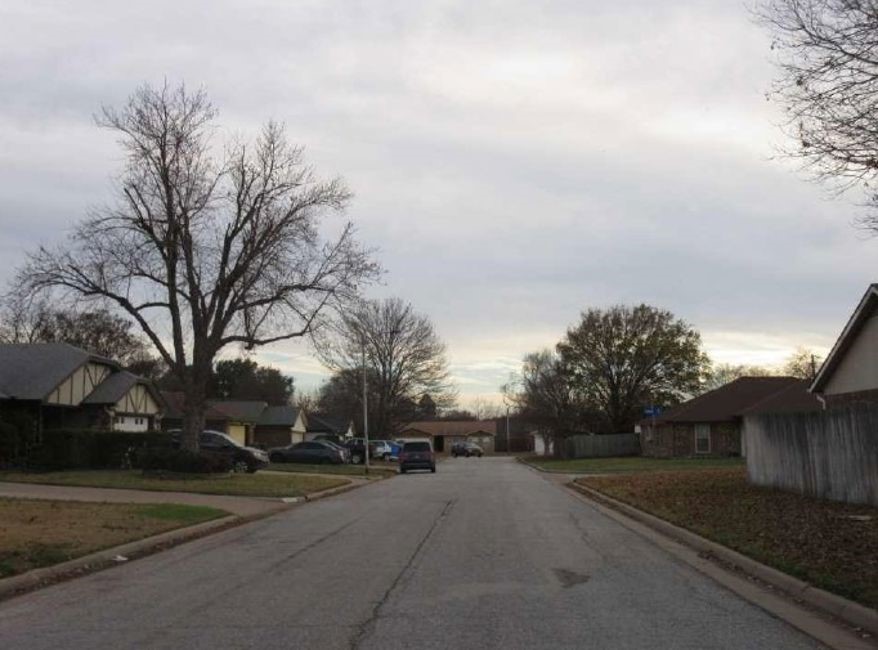 6301 Minuteman Lane Arlington, TX 76002 - Photo 2 of 7 a city view with large trees