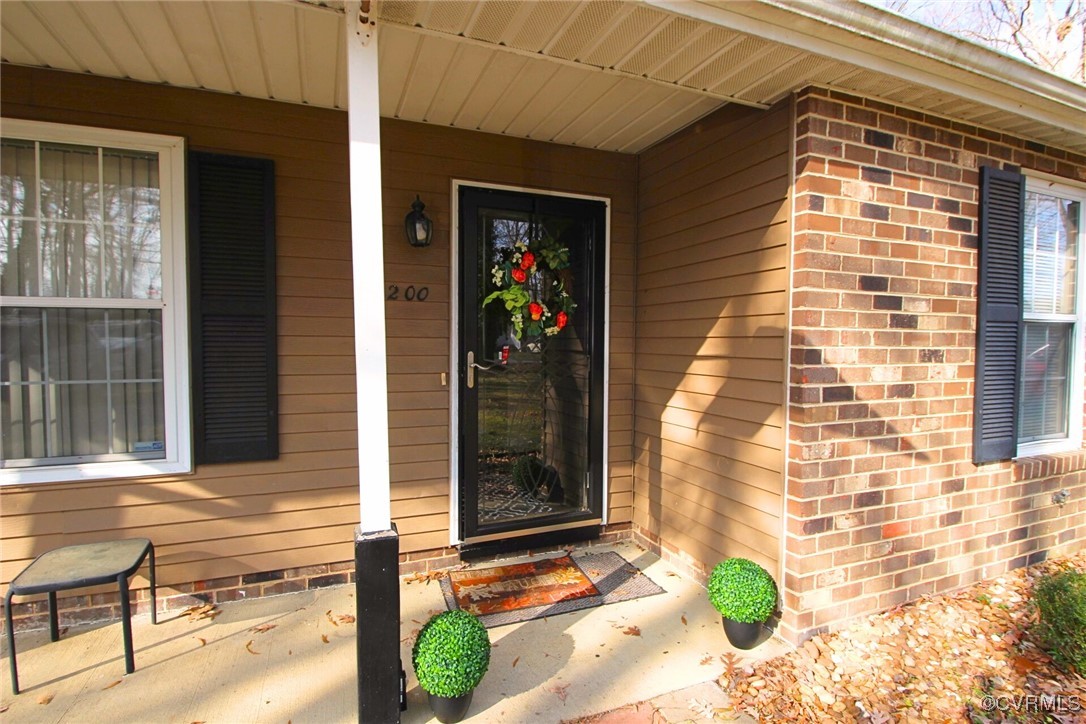 1200 Hodges Road Richmond, VA 23224 - Photo 4 of 23 View of doorway to property