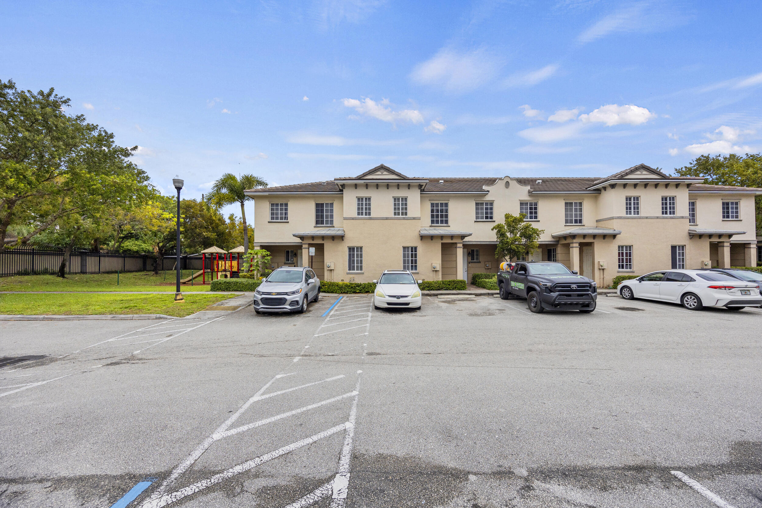 1982 Freeport Drive Riviera Beach, FL 33404 - Photo 3 of 29 453a3020