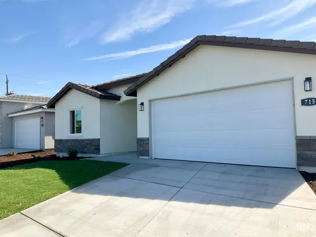 $425,000 | Undisclosed Address, Bakersfield, CA 93306