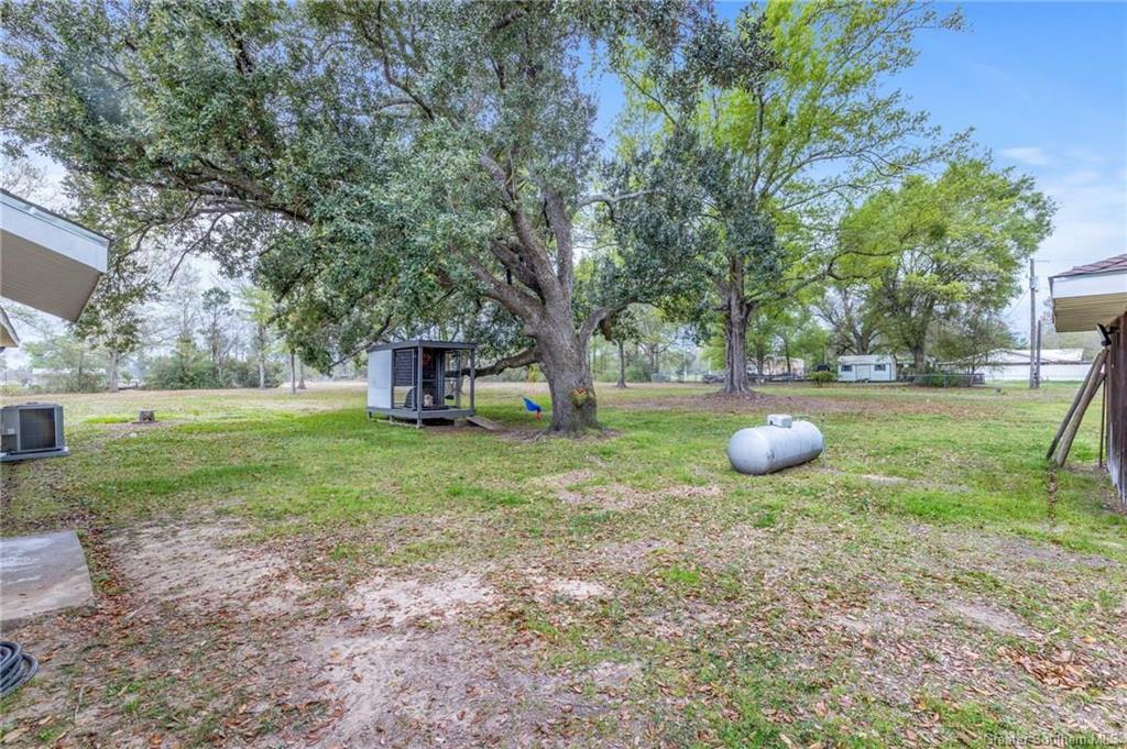 1885 Sutherland Road Lake Charles, LA 70611 - Photo 3 of 16 Gallery Image 3