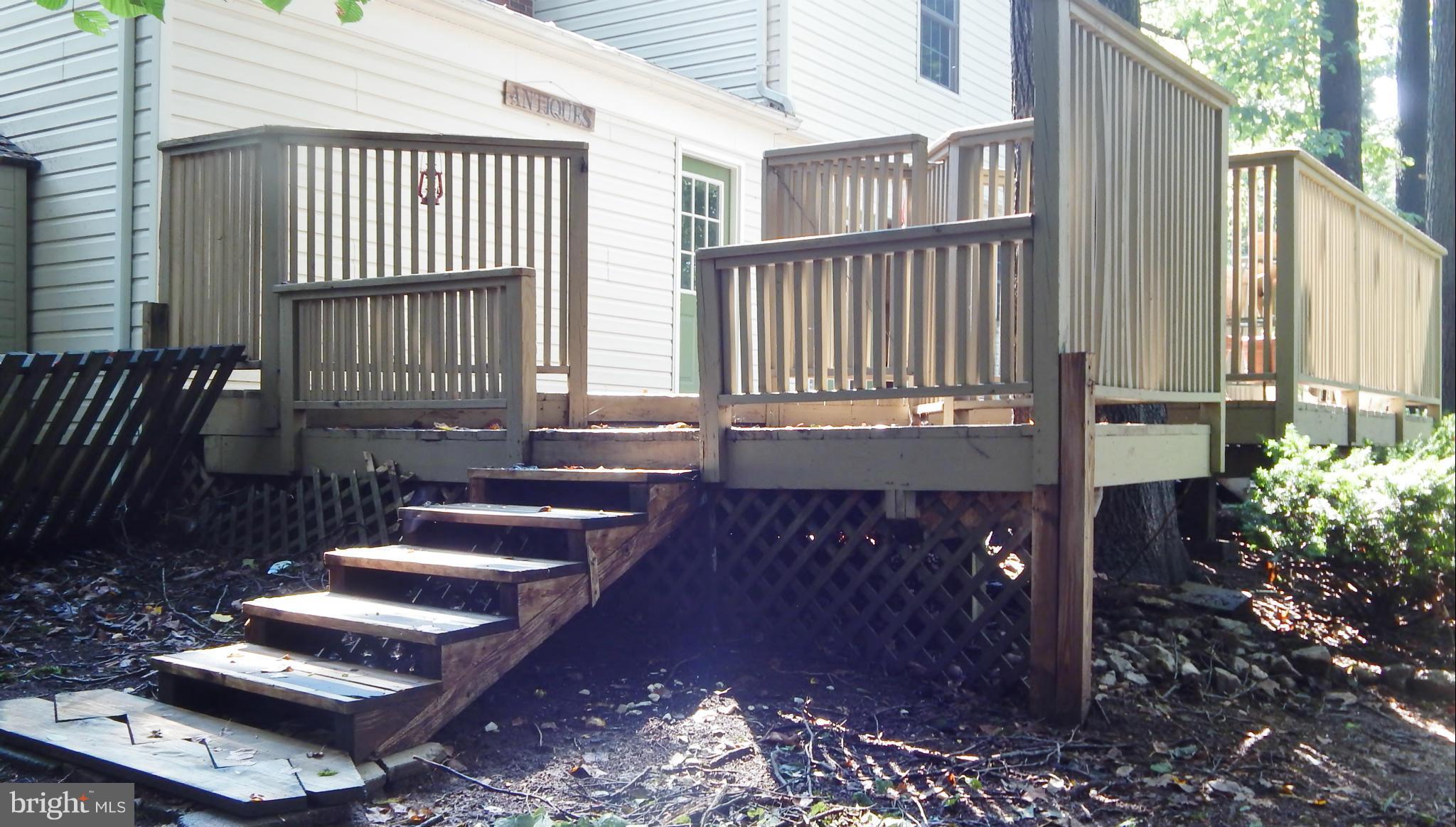6032 Stevens Forest Road Columbia, MD 21045 - Photo 26 of 29 a view of a balcony with chairs