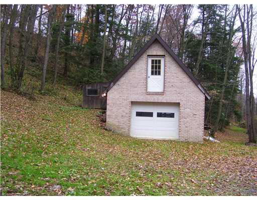 265 Furnace Run Road Freeport, PA 16229 - Photo 2 of 10 Parking Lot/Garage.