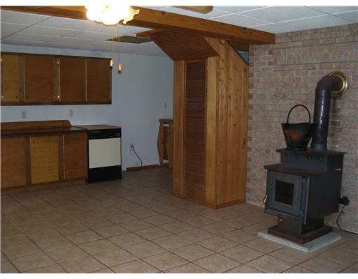 265 Furnace Run Road Freeport, PA 16229 - Photo 4 of 10 Kitchen.