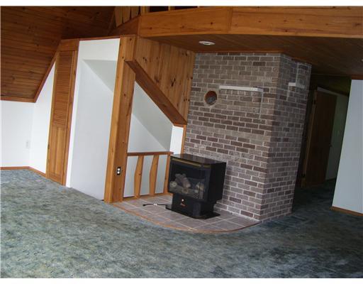 265 Furnace Run Road Freeport, PA 16229 - Photo 5 of 10 Living Room.