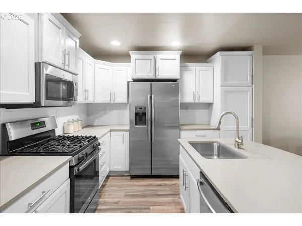 $365,000 | 5912 Belknap Springs Street Southeast, Salem, OR 97306