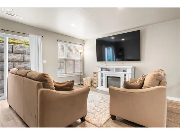 $365,000 | 5912 Belknap Springs Street Southeast, Salem, OR 97306