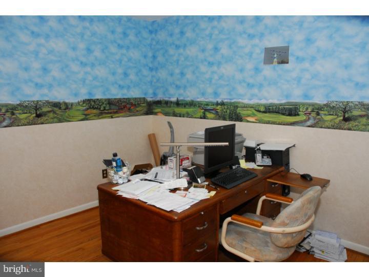 223 Chapel Hill Road Sinking Spring, PA 19608 - Photo 13 of 16 Office / Study
