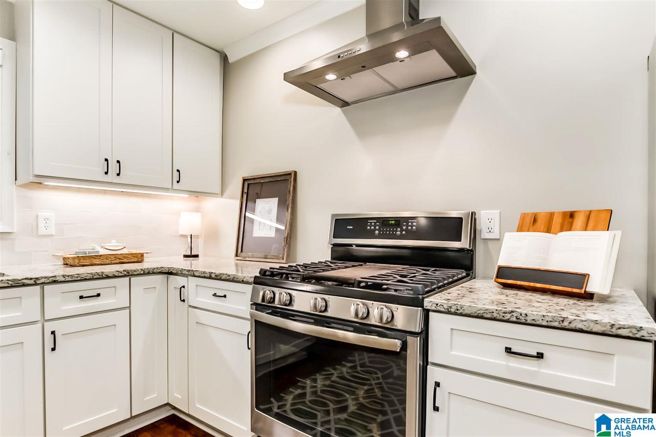 1631 Cresthill Road Birmingham, AL 35213 - Photo 15 of 34