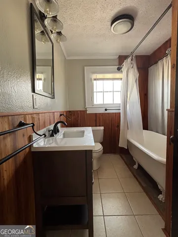 $2,400 | 332 Carr Street, Athens, GA 30605