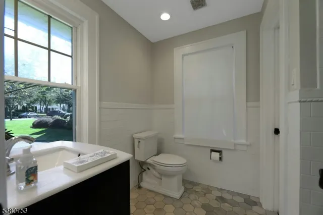 $829,000 | 394 Ackerman Avenue, Glen Rock, NJ 07452