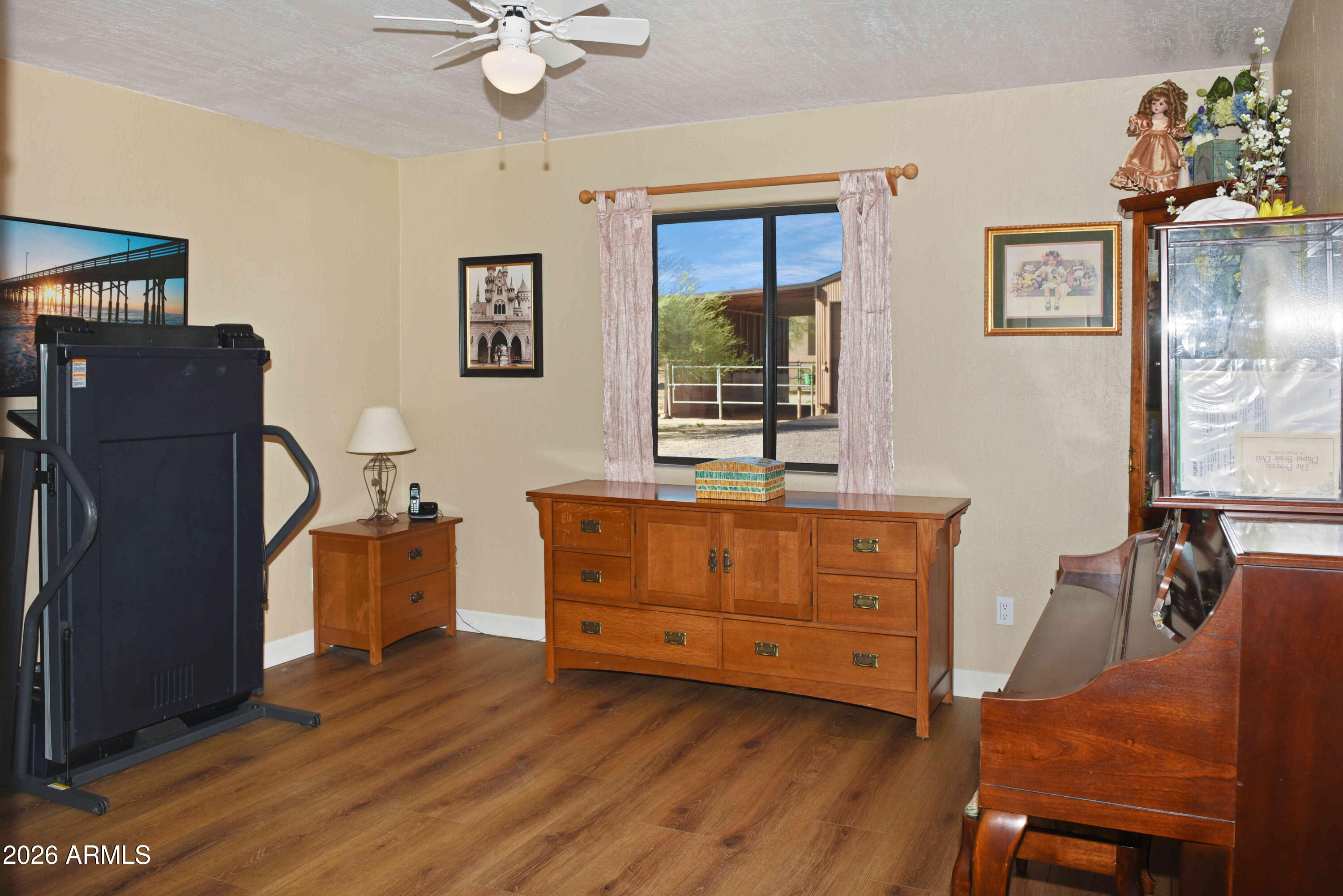 914 East Carlise Road Phoenix, AZ 85086 - Photo 19 of 49 ONN_8990