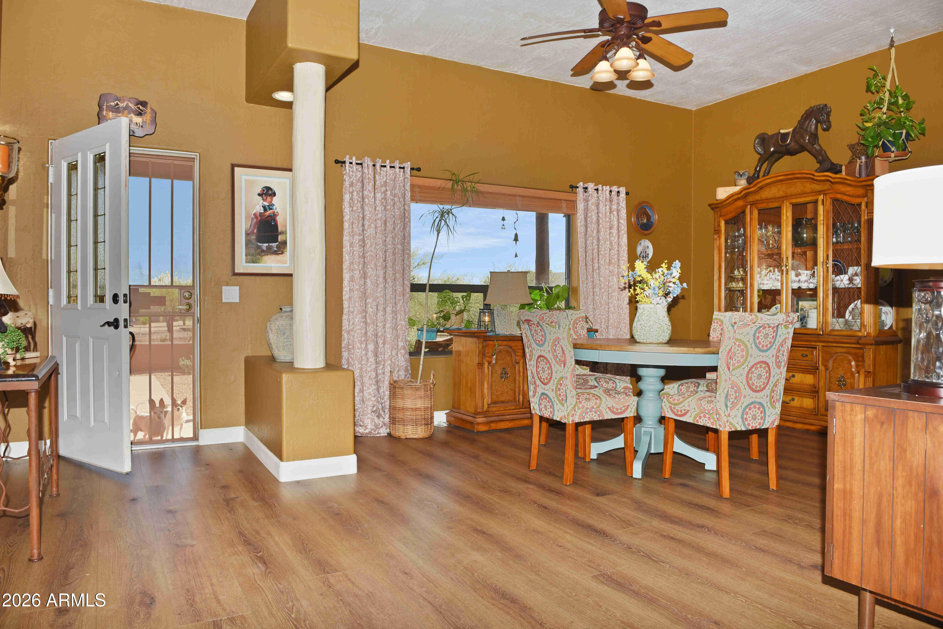 914 East Carlise Road Phoenix, AZ 85086 - Photo 5 of 49 ONN_9026