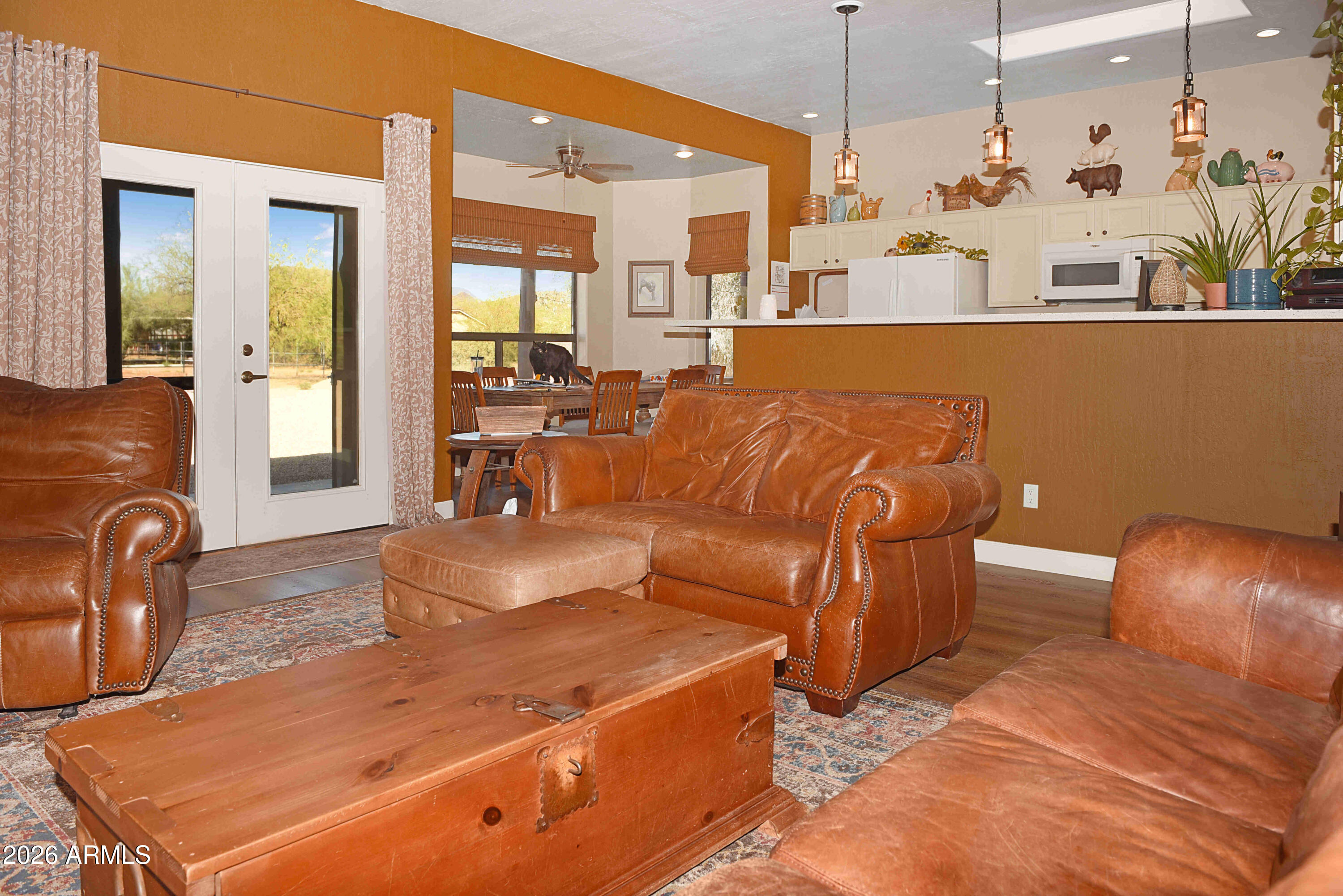 914 East Carlise Road Phoenix, AZ 85086 - Photo 9 of 49 ONN_9044